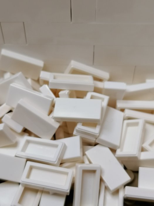 Lego - LEGO NEW 100X White Tile 1 x 2 with Groove