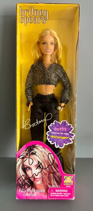 Britney Spears - Stronger - Figure - PlayAlong Toys - - Catawiki