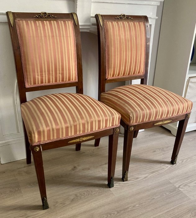 Side chair - 木, 紡織品