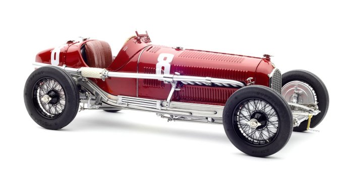 CMC 1:18 - Machetă mașină -Alfa Romeo P3 - Winner GP Italy 1932 - #8 Nuvolari - Ediție limitată