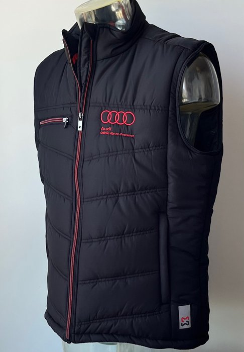Vêtements - Brand New Sleeveless Padded Vest Audi Sport Size L