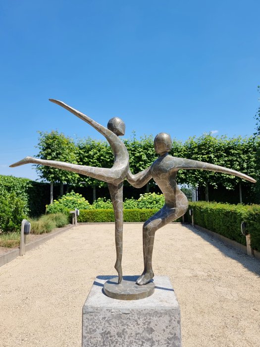 雕塑, Dancing couple - 57 cm - 铜绿青铜