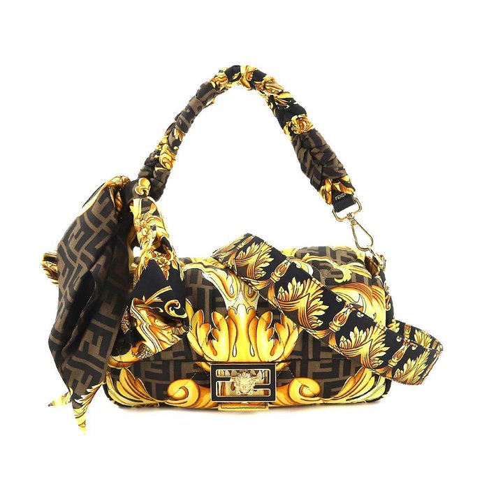 Fendi - x Versace FENDACE Mamma Baguette Handbag - Catawiki
