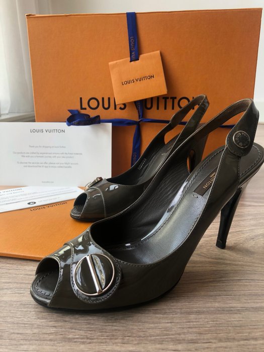 Louis Vuitton, Shoes, Black Heels