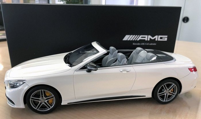 GT Spirit 1:18 - 模型車 -Mercedes-Benz AMG S 63 4Matic+ Cabriolet - A217 Limited Edition