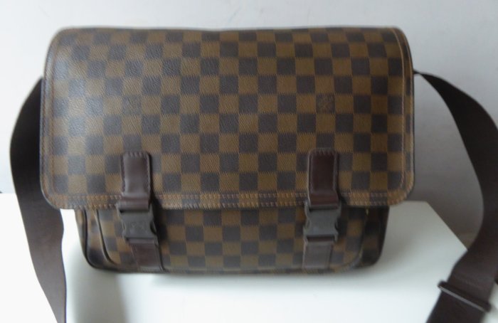 Louis Vuitton adjustable shoulder strap messenger bag Messenger