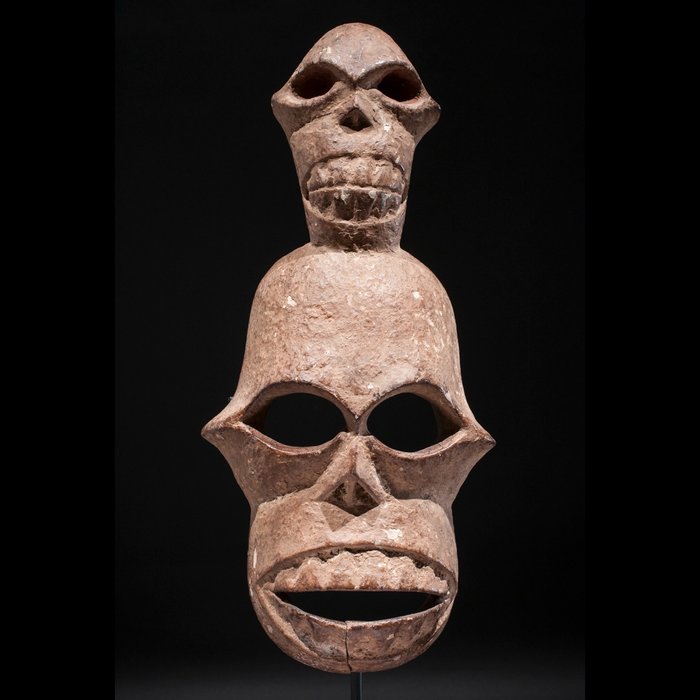 Ceremonial mask - ibibio - Nigeria