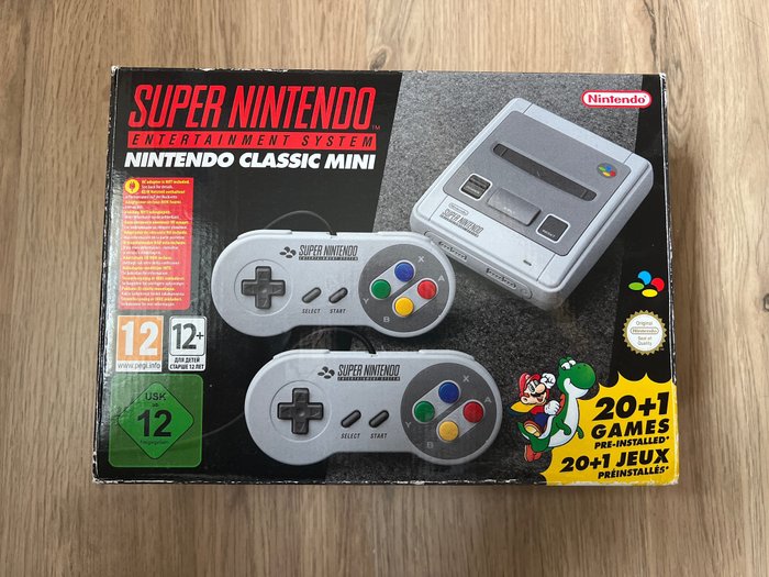 Nintendo SNES Classic Mini - Console with Games - 帶原裝盒