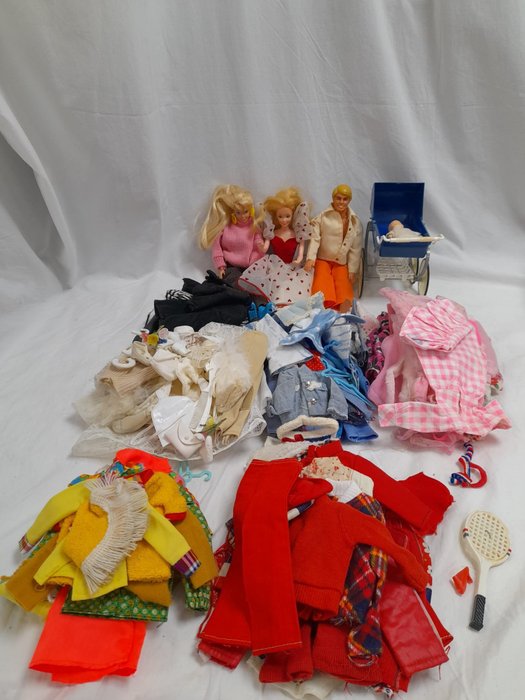 a.o. Mattel - Κούκλες Barbie Party, ρούχα κ.λπ - 1980-1989 - Ολλανδία