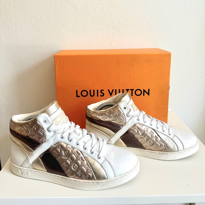 NEW WOMENS LOUIS VUITTON HIGH TOP SNEAKERS SIZE 6