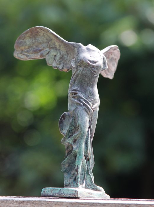 Statuetă, samotrake - 17 cm - Bronz