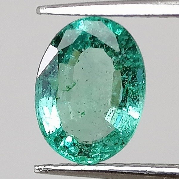 Smaragd - 0.84 ct