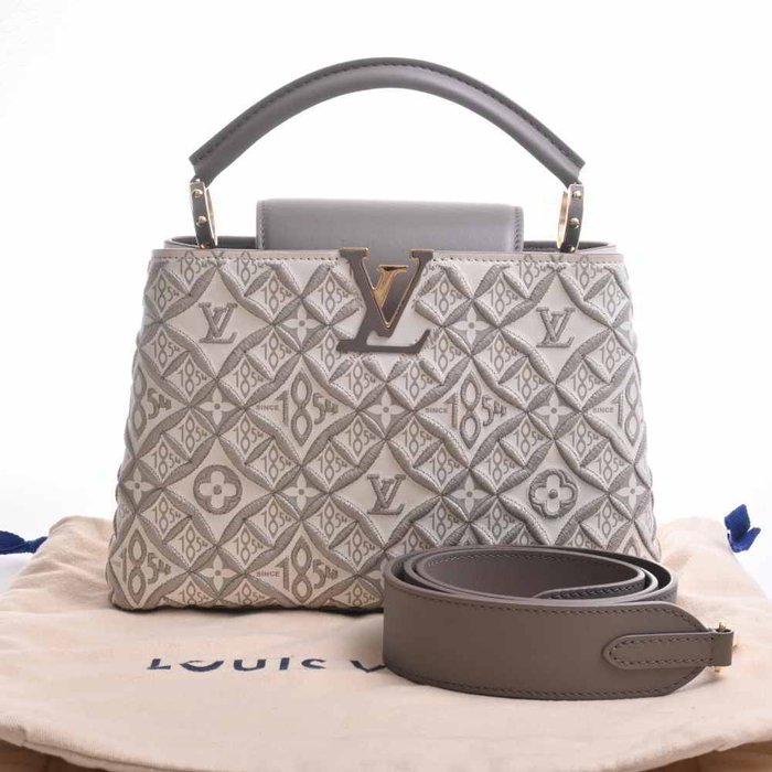 At Auction: Louis Vuitton, Louis Vuitton - New Capucines BB