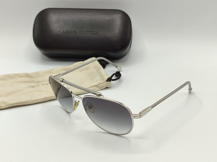 Louis Vuitton - Sunglasses - Catawiki