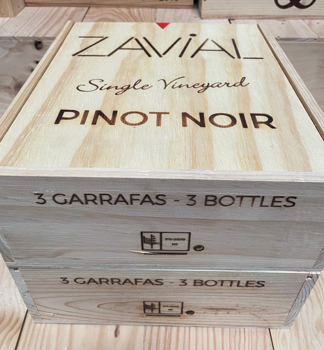 2017 Zavial, Single Vineyard Pinot Noir - Lissabon Reserva - 6 Flessen (0.75 liter)