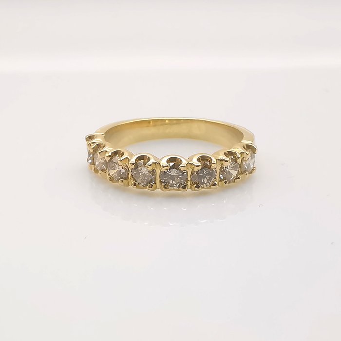 18 karat Gull - Ring - 0.88 ct Diamant