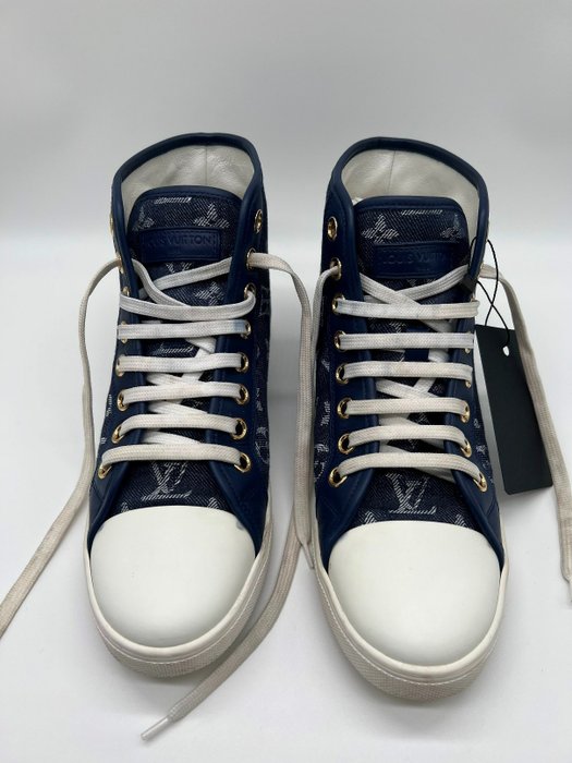 Women's Louis Vuitton Monogram Blue Denim Cream Patent Shoes Sneakers 39,  8.5, 9