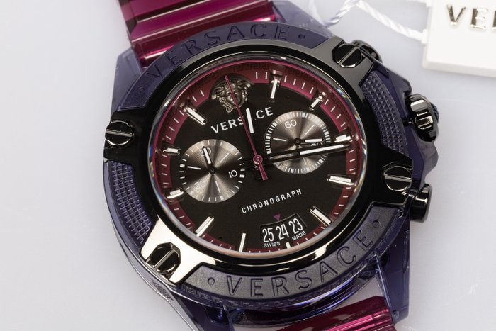 Versace - Swiss Made - Icon Active Chronograph 44M - 男士 - 2011至今