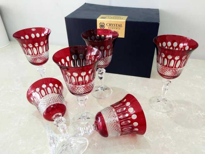 Pocal (6) - Handmade Six Pieces of Red Crystal Goblet Bohemian (6) - Crystal - Cristal