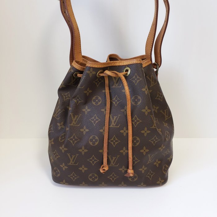 Pre-Owned Louis Vuitton Petit Noe Monogram Brown Shoulder Bag 