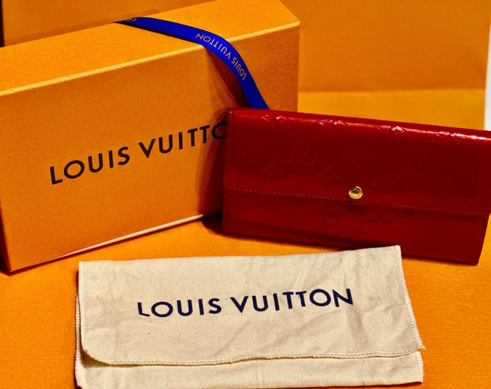 Sold at Auction: Louis Vuitton, Louis Vuitton Portafoglio Louis Vuitton