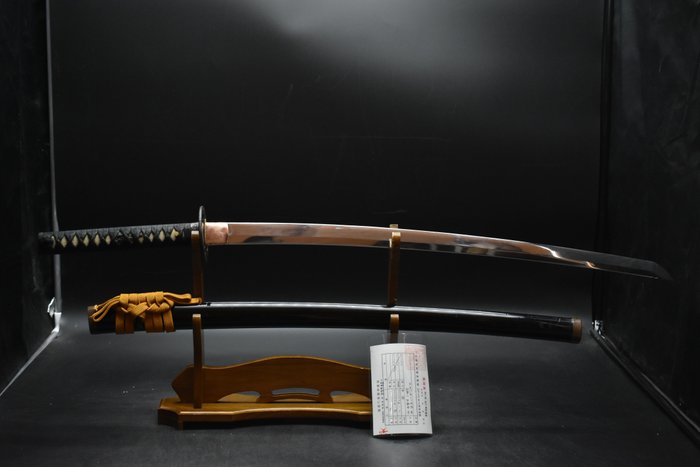 武士刀 - 日本刀古董江户 koshirae 剑签名：“Saijo~ ju~ Nyu~do~ saku”，日期为 1937 年 - - 日本