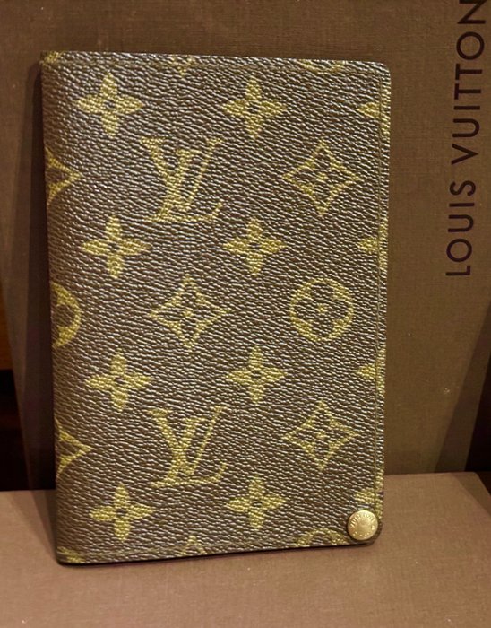 Louis Vuitton - Brown Monogram Canvas Mini Pouch Milla with - Catawiki