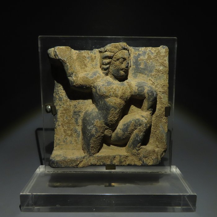 Mellanöstern, Gandhara Skiffer Atlas relief. 2:a-6:e århundradet e.Kr. 15,5 cm H.