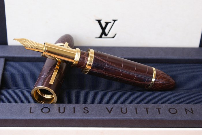 Louis Vuitton - LOUIS VUITTON Cargo Exotic Brown Alligator - Catawiki