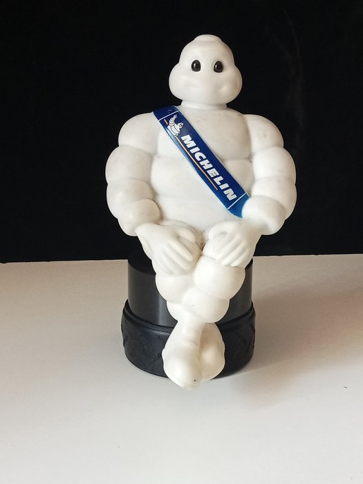 Figura pubblicitaria - Omino Michelin seduto - plastica - 2000-2010 -  Catawiki