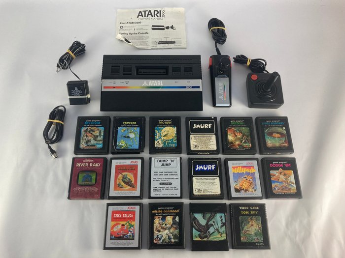 Atari 2600 Junior - Set of video game console + games