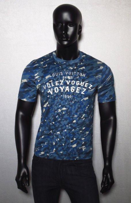 Louis Vuitton Men's Volez Voguez Voyagez T-Shirt