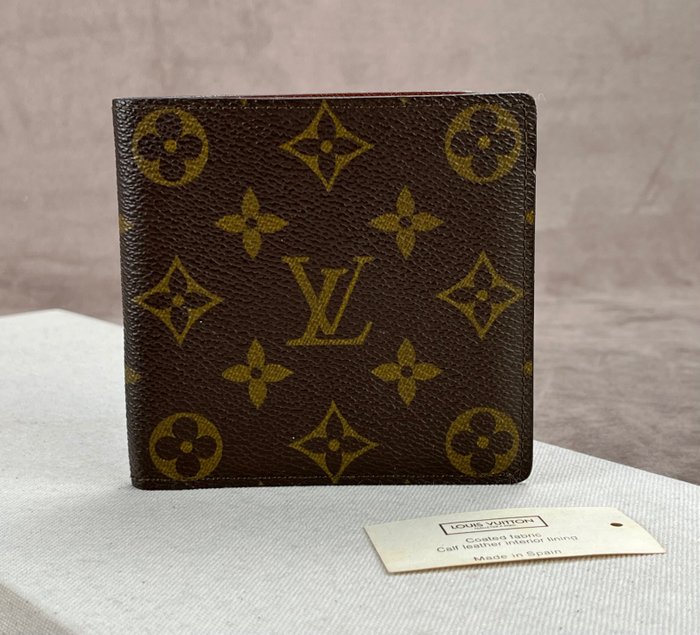Sold at Auction: Louis Vuitton, Louis Vuitton LV Mens Damier XL
