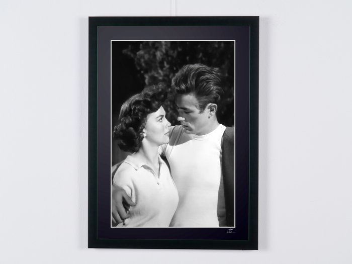 Rebel Without a Cause 1955 - James Dean & Nathalie Wood - Wooden Framed 70X50 cm - Limited Edition Nr 02 of 30 - Serial ID 30649 - Original Certificate (COA), Hologram Logo Editor and QR Code