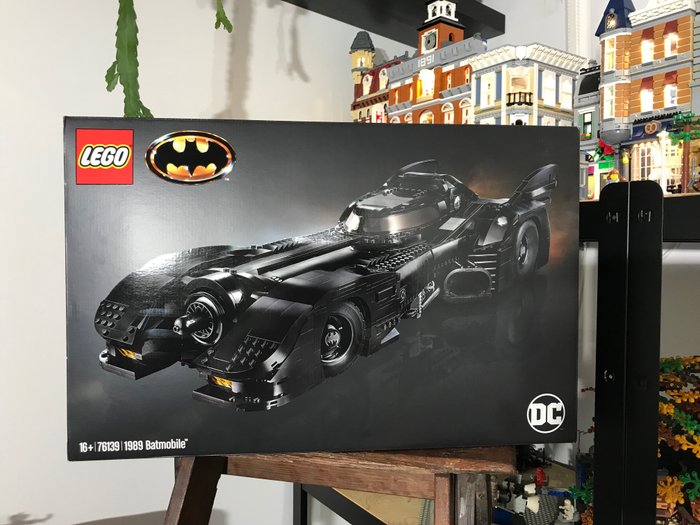 Official Lego Batman The Batmobile - Assembled and functioning car