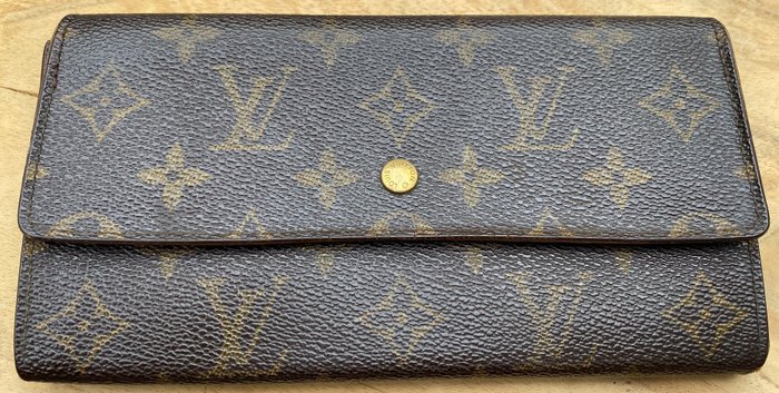 long wallet monogram trifold