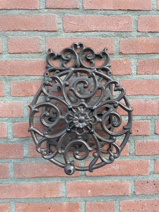 Ornament decorativ - Gietijzeren tuinslanghouder antieke stijl - Europa
