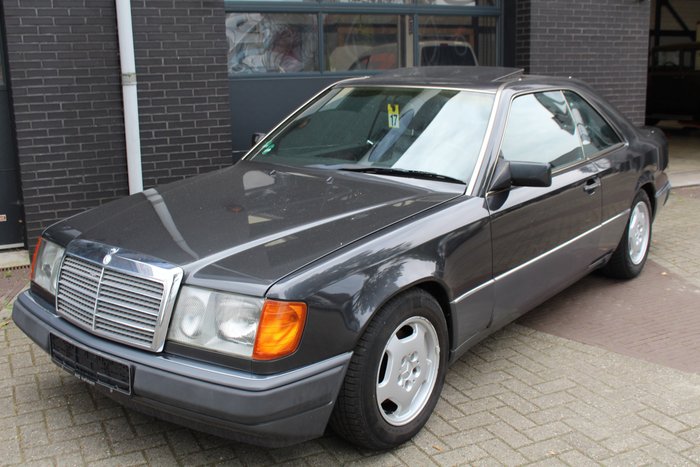 Mercedes-Benz - CE 230 - 1992