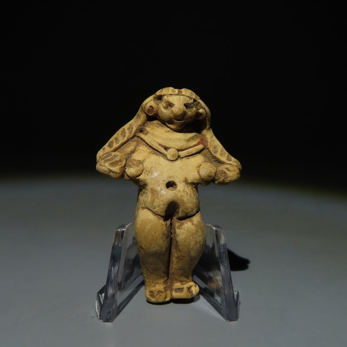 墨西哥米卻肯州 Terracotta 數字。西元前 700-300 年。 3.8 公分。 「米歇爾‧維納弗收藏」。西班牙進口許可證。