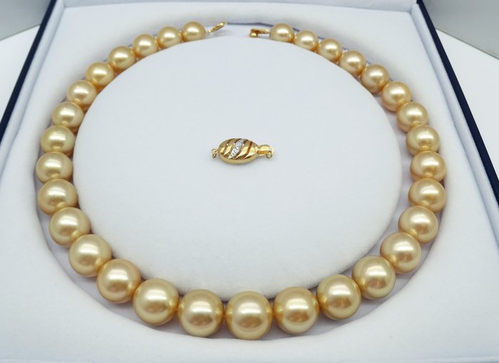 Certified Aurora CHAKIN - Golden South Sea Pearls, 12 X - Catawiki