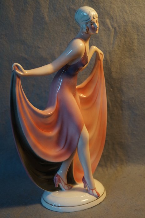 Hertwig Katzhutte - lady - Deco dancing Catawiki Art figurine