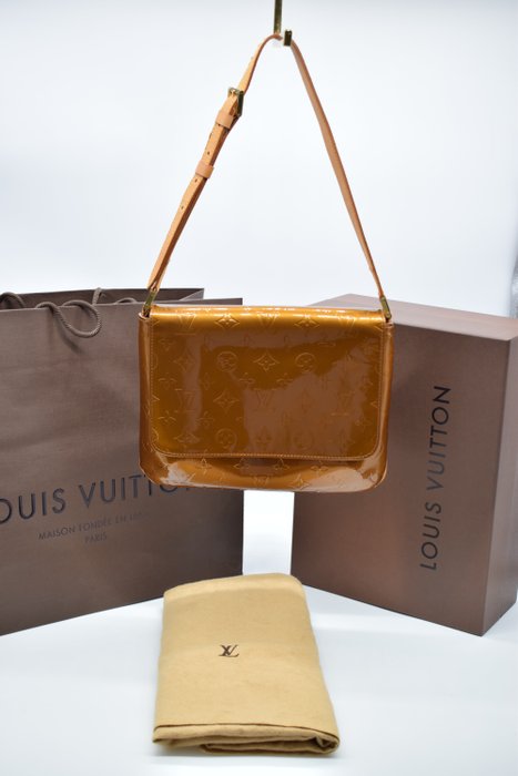 Louis Vuitton Thompson Street Bag