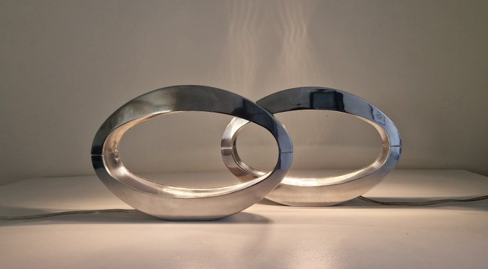 Massive - Tischlampe (2) - Berio - Aluminium