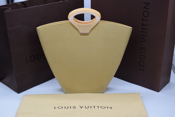 Louis Vuitton EPI Noctambule