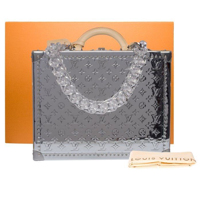 Louis Vuitton Collection Discovery Bum Bag NM Virgil Abloh Gray w/Storage  Bag