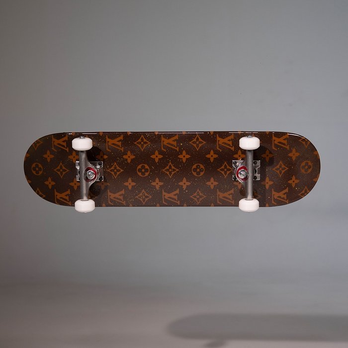 Supreme's unauthorized Louis Vuitton skate decks from 2000.  Skateboard  art design, Painted skateboard, Best skateboard decks