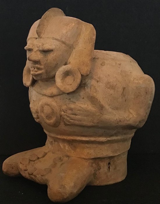 Vasul container mare figural pre-columbian Maya care înfățișează un demnitar sau un șaman - Mexic - Ceramică Figura - 18 cm