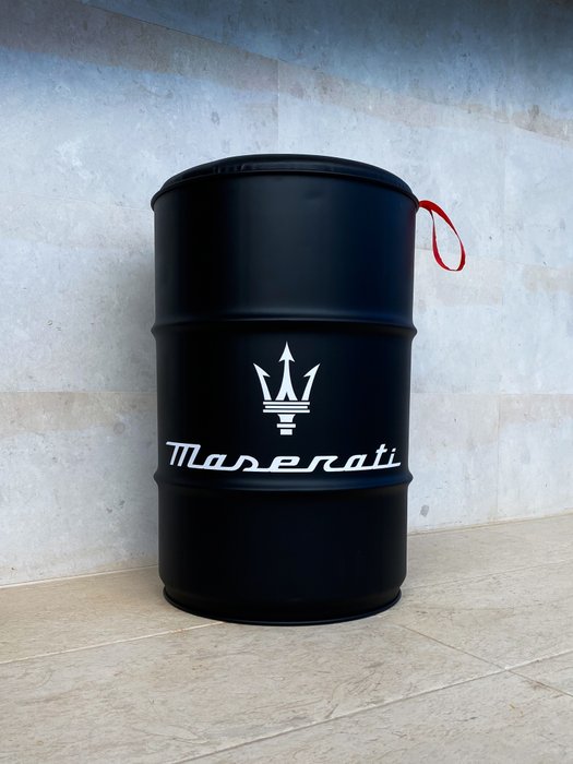 Maserati Barrel-stoel - PK Werks