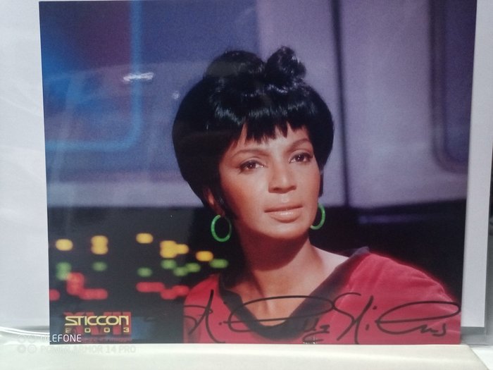 Star Trek The Original Series - signed by Nichelle Nichols (Uhura ) and  - with double COA - Autograph , photo