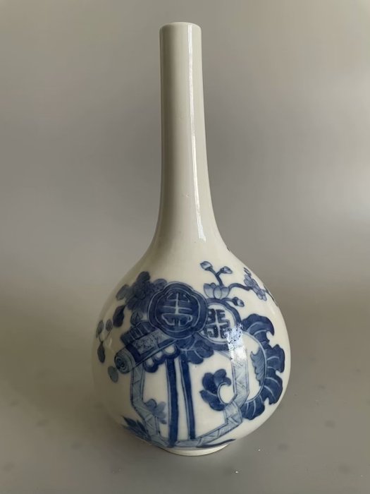 Vase - Porcelaine - Chine  (Sans Prix de Réserve)